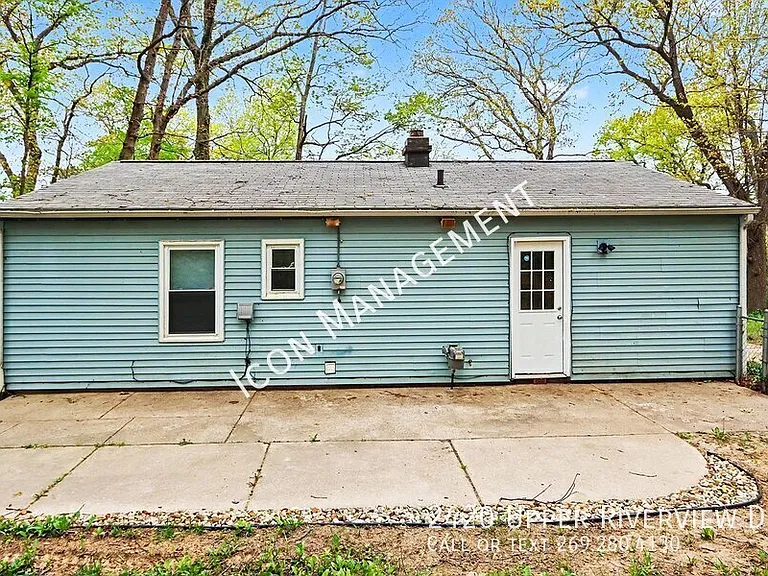 2420 Upper Riverview Dr — Photo 22