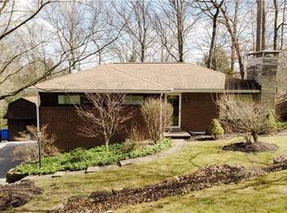 312 Forestwood Dr, Gibsonia, PA