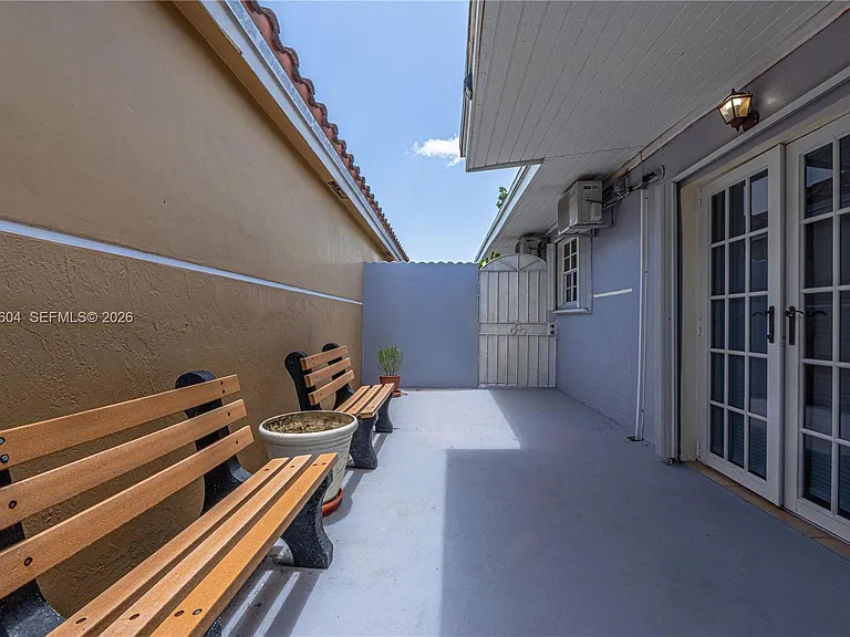 14726 SW 82nd Ter #0 — Photo 5