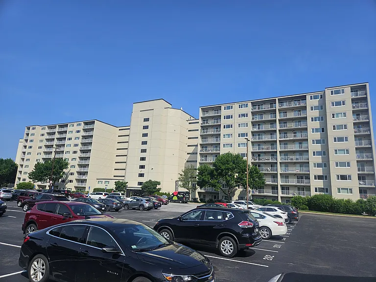 200 Cove Way #120 — Photo 12
