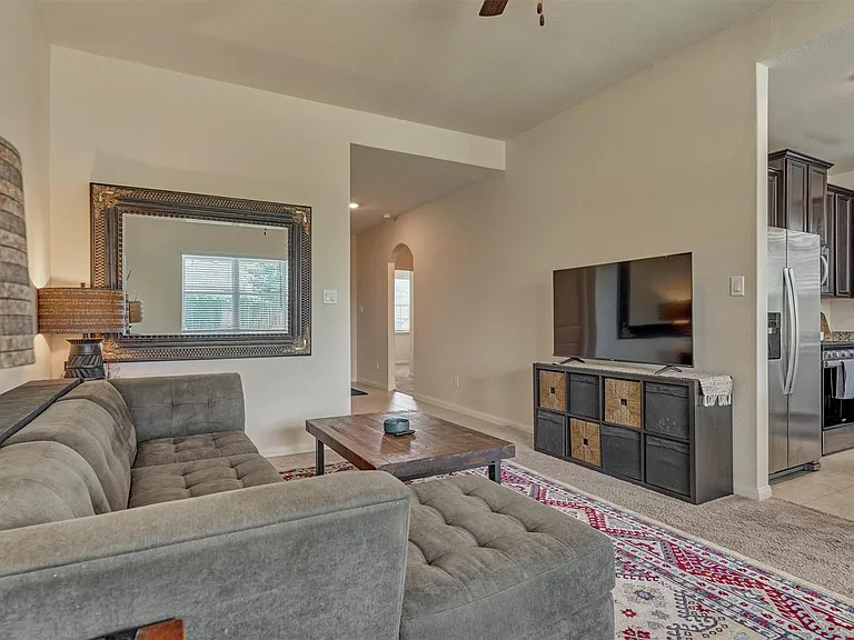 8884 Oval Glass St — Photo 25