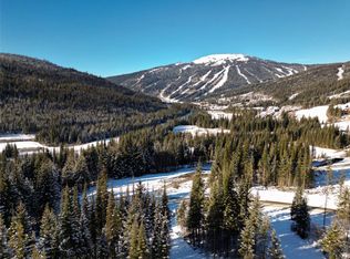 1 McGillivray Lake Dr, Sun Peaks, BC V0E5N0