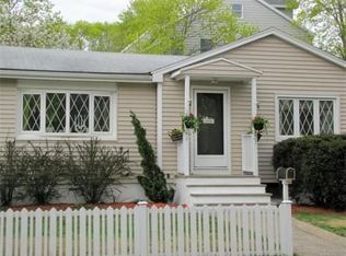 417 Essex St, Swampscott, MA 01907