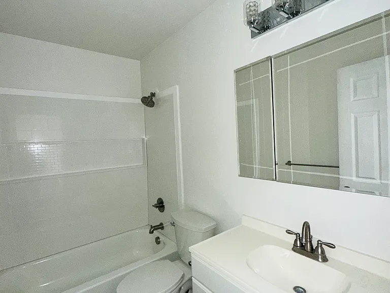W Tweed Ct — Photo 6