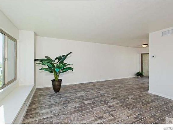 4th image of 1103 Badger Cir