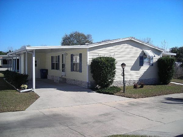 Home for Sale in Auburndale, FL $39,900