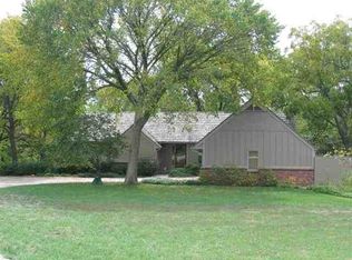 625 N 750th Rd, Lawrence, KS 66047