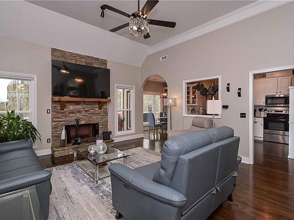 5th image of 5364 Britton Dr