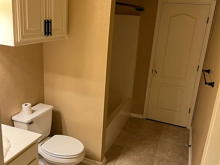 115 Da Vinci — Photo 6