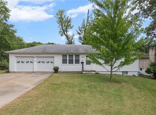 6423 Harris Ave, Raytown, MO 64133