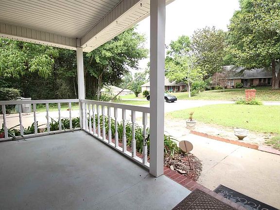 4th image of 10841 Shadow Creek Dr