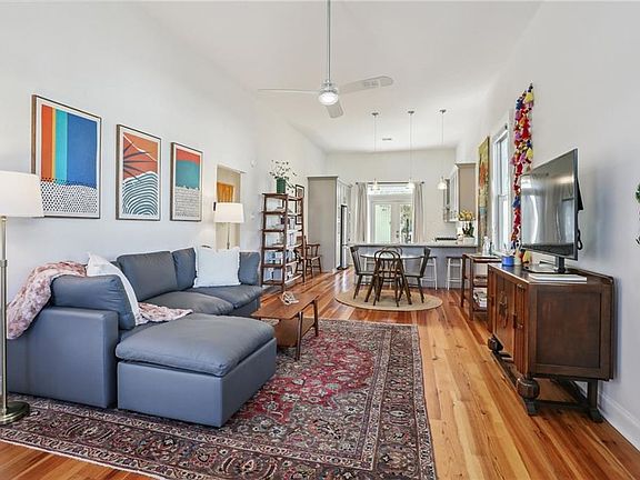 5th image of 2834 Dumaine St