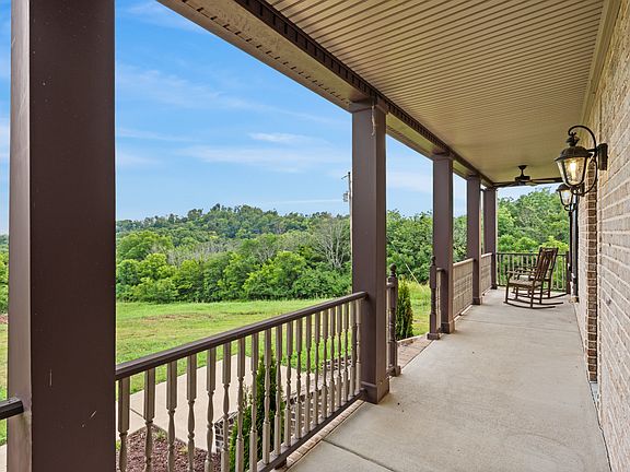 21st image of 128 Leath Ln