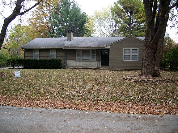 2nd image of 11307 Applewood Dr