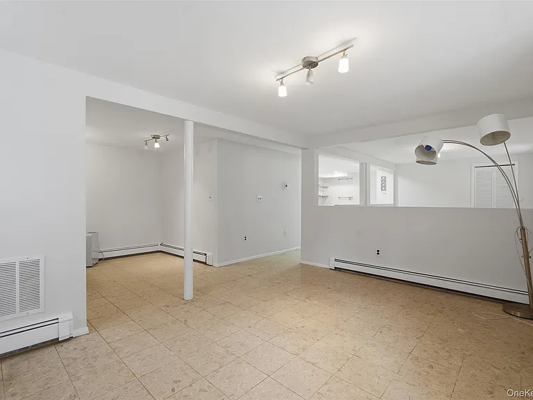 25 Woodland Terrace Ct — Photo 20