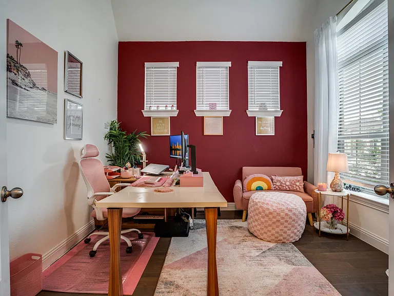 8205 Legacy Trl — Photo 3
