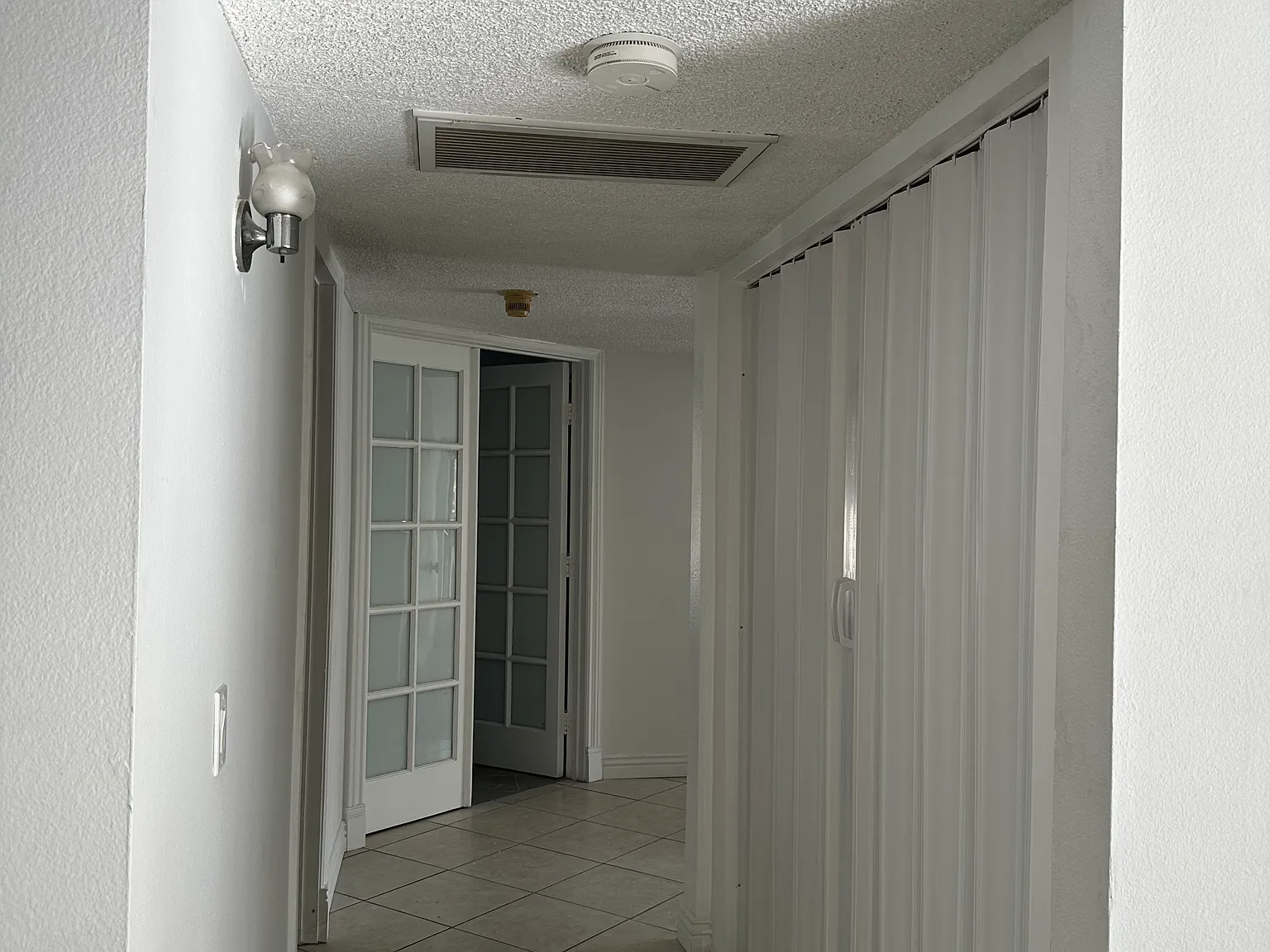 3 bed, 1132 sqft, $3,250 — Photo 2