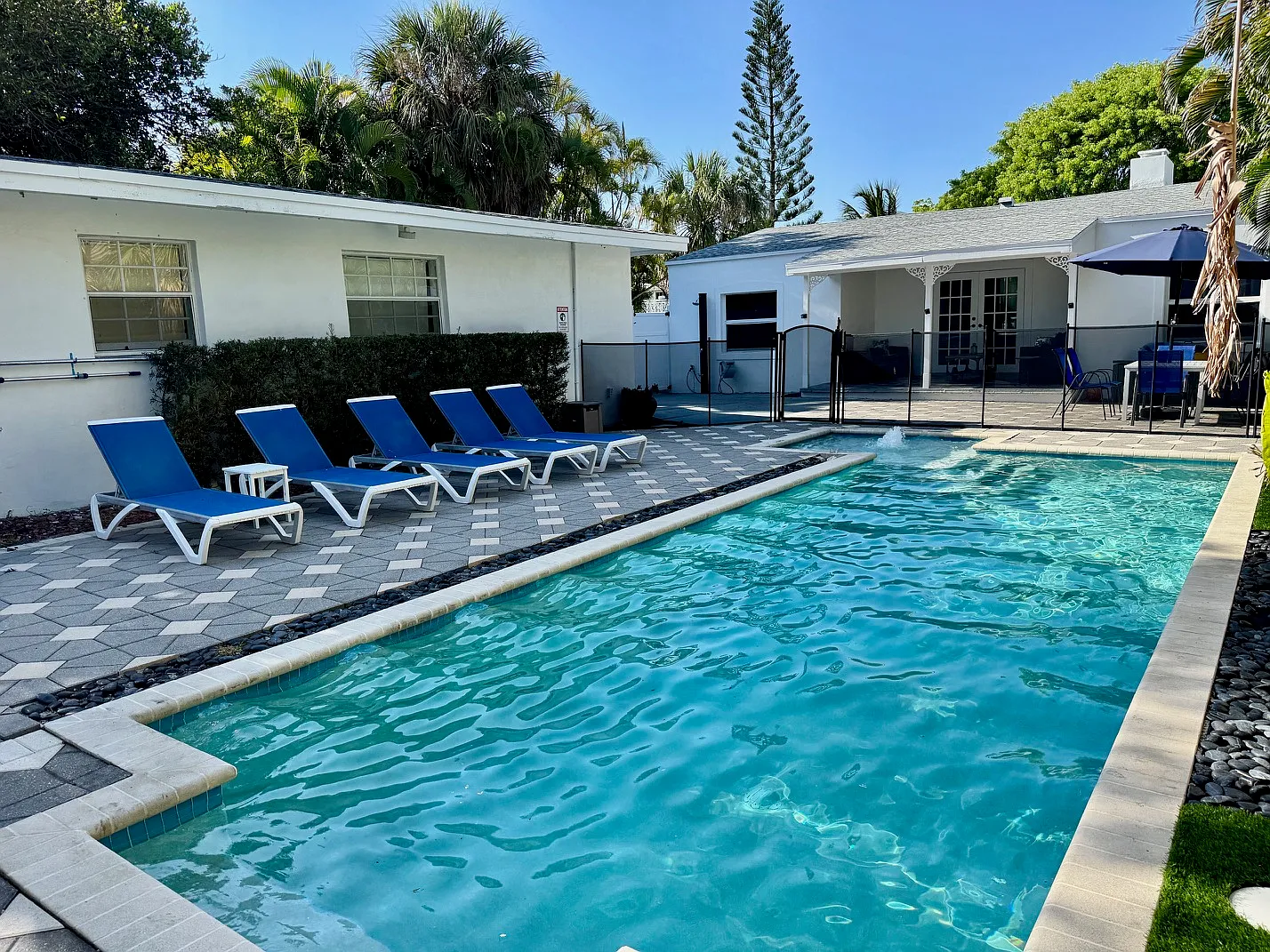 4 bed, 2917 sqft, $6,000 — Photo 2