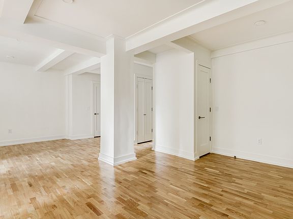 5th image of 301 E 21st St APT 4J