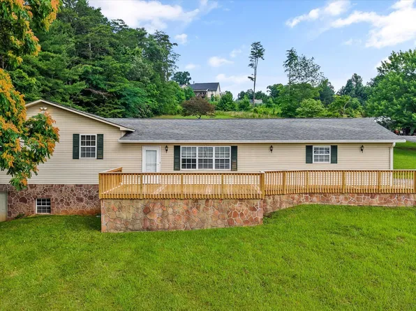 632 Mountain View Dr, Seymour, TN 37865