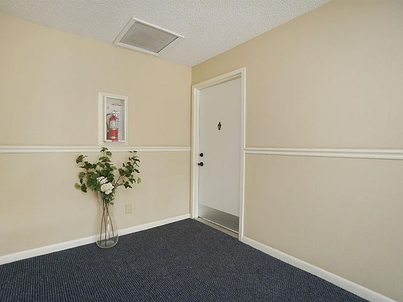 3rd image of 10 Providence Dr APT 139