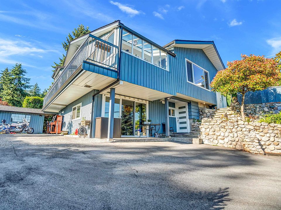 1st image of 300 Balmoral Rd W