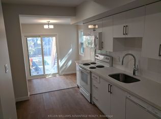 119 Coxwell Ave, Toronto, ON M4L3B3