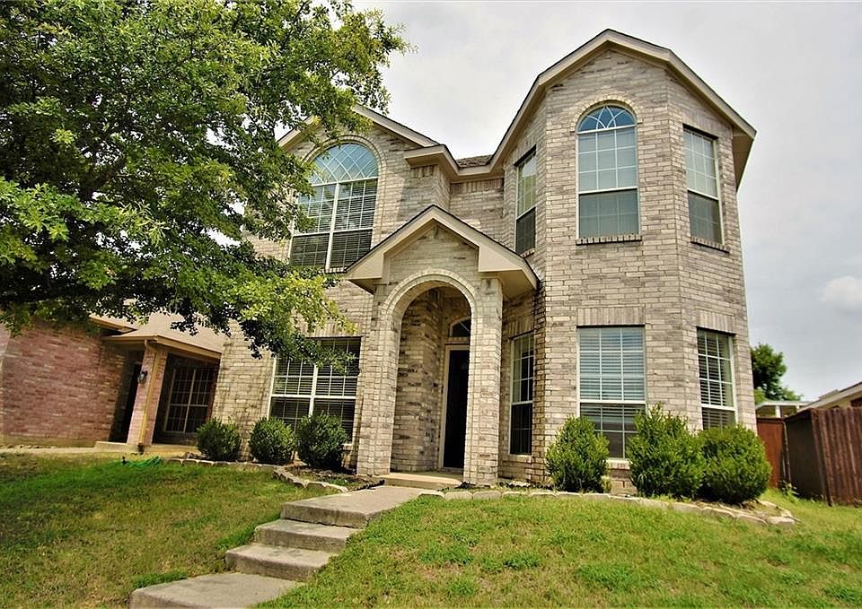1st image of 2324 Brookview Dr