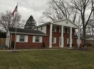 56123 Rio Lindo Dr, Elkhart, IN 46514