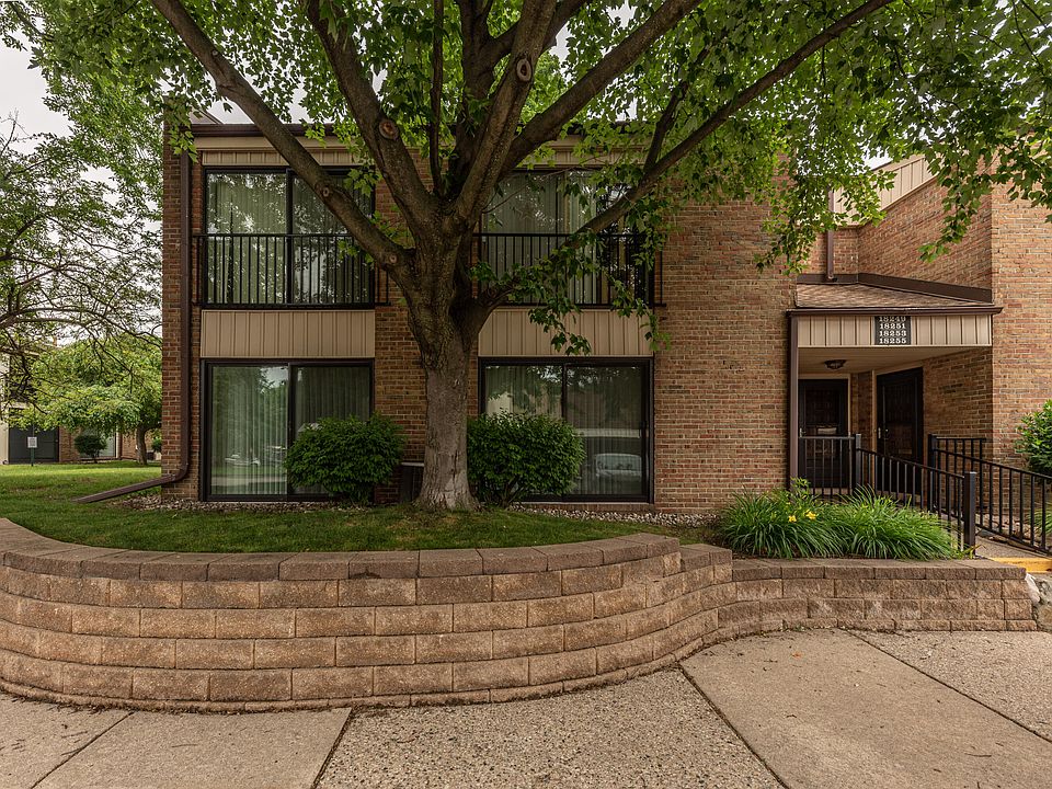 1st image of 18255 University Park Dr