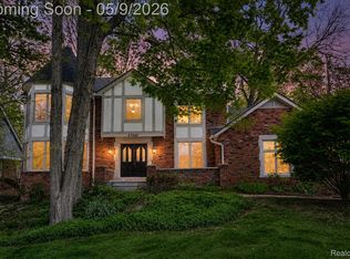 27966 Trailwood Ct, Farmington Hills, MI 48331