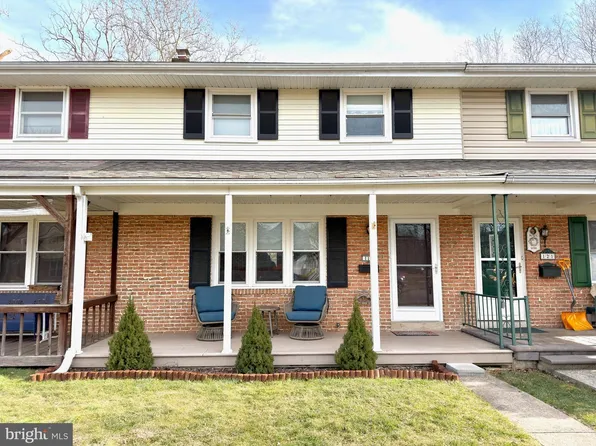 119 S Wayne St, Robesonia, PA 19551