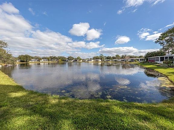 4th image of 130 Riverwalk Dr
