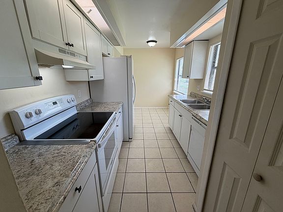 4th image of 11608 Anjali Ct