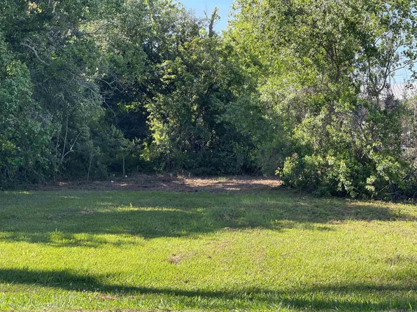 Telegraph St, Napoleonville, LA 70390