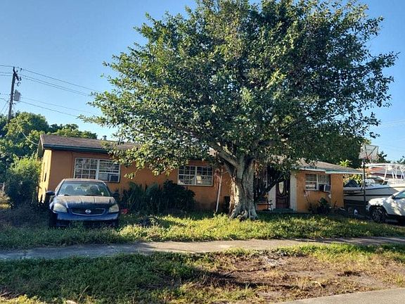 2nd image of 1350 NW 171st St