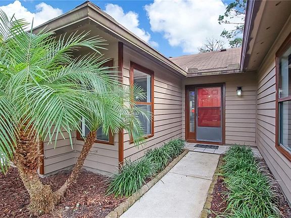 2nd image of 14324 Courtney Woods Ln