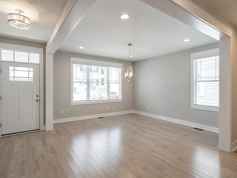 133 Garrett Ave — Photo 10