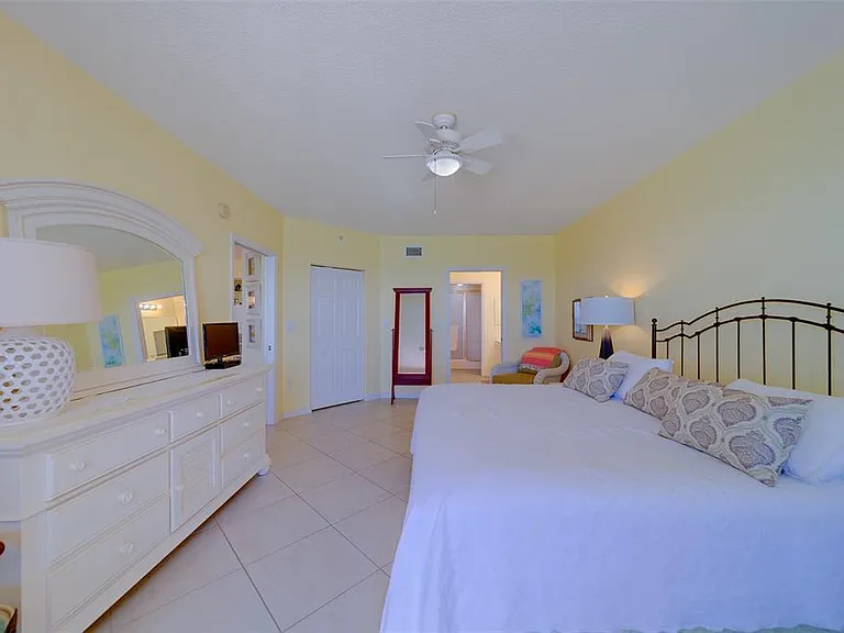 16450 Gulf Blvd #564 — Photo 25