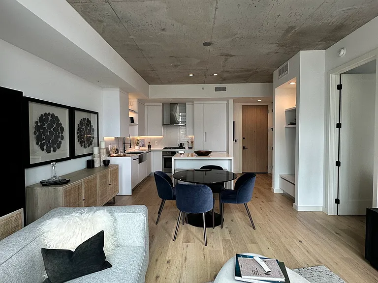 1801 N Pearl St #1201 — Photo 2