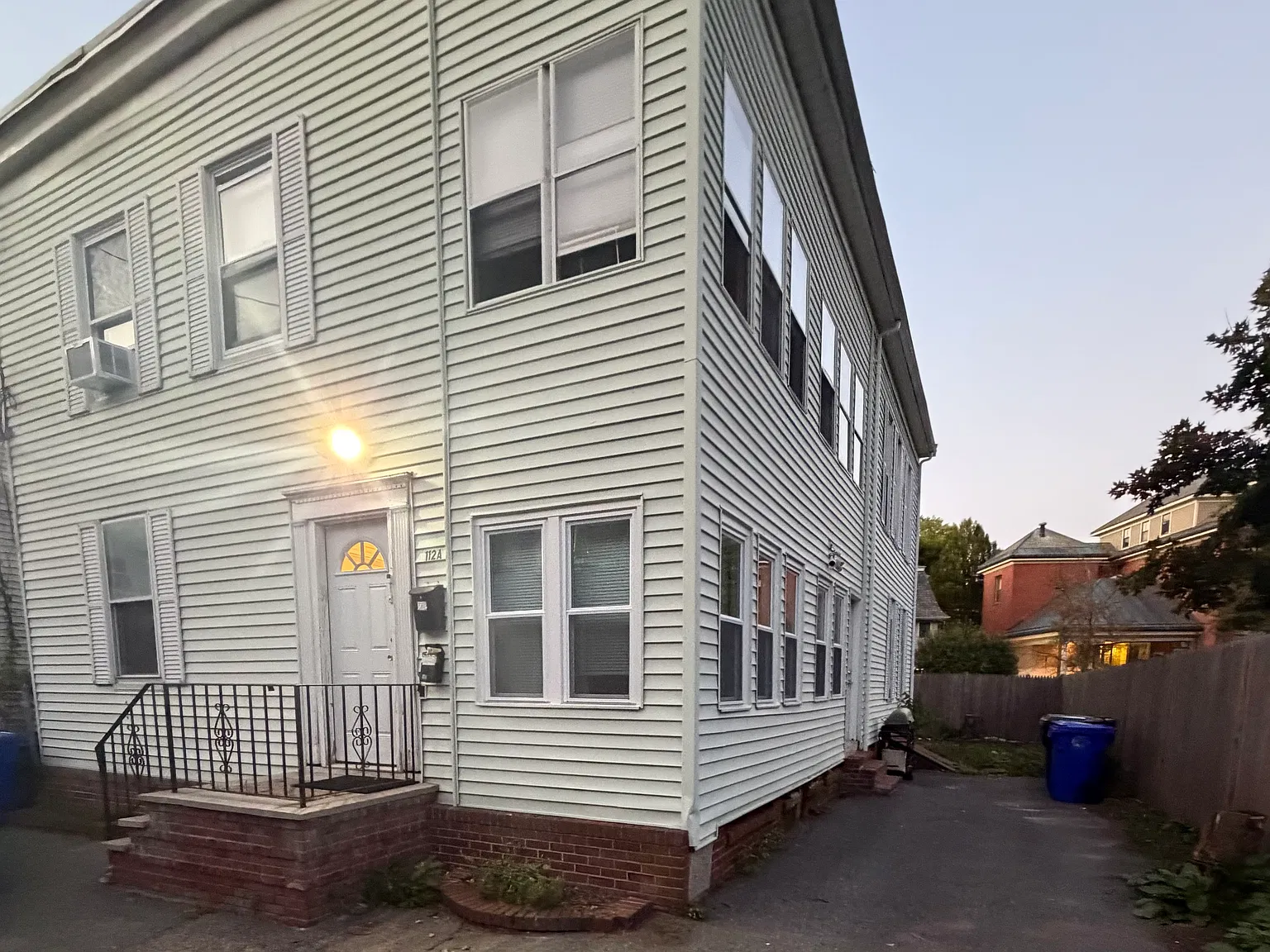 2 bed, 1000 sqft, $3,000 — Photo 1