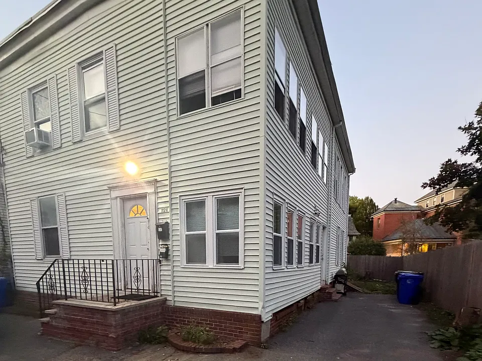 112A Chestnut St #1