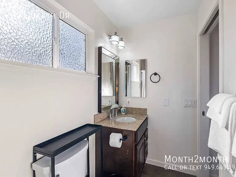 1376 Klamath Dr — Photo 32