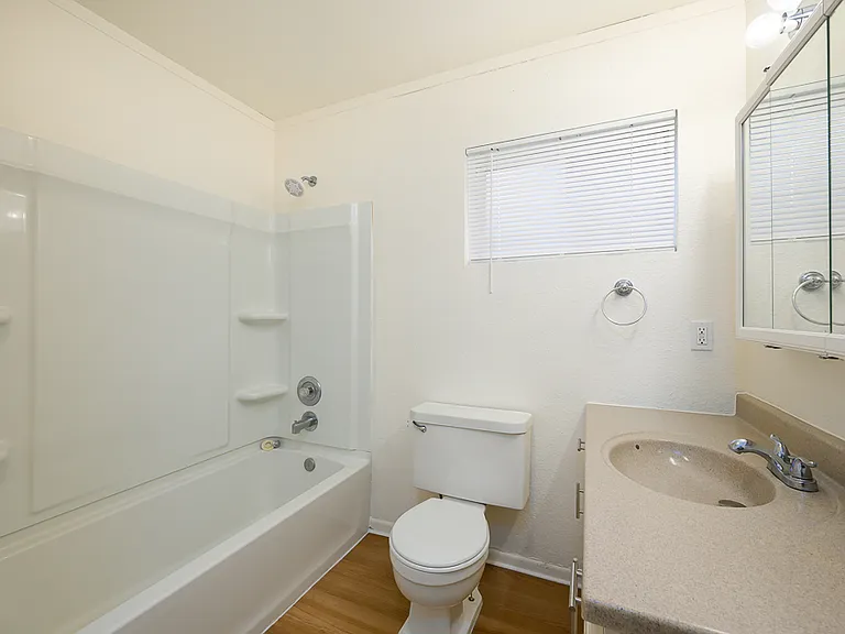 1908 Cleveland Blvd #1908 — Photo 17