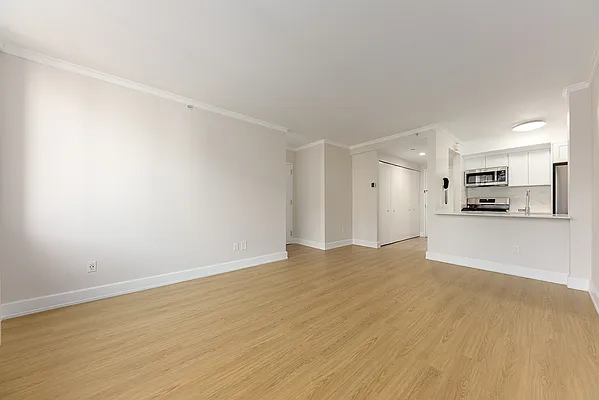 Rented by A&E Real Estate Management | media 16