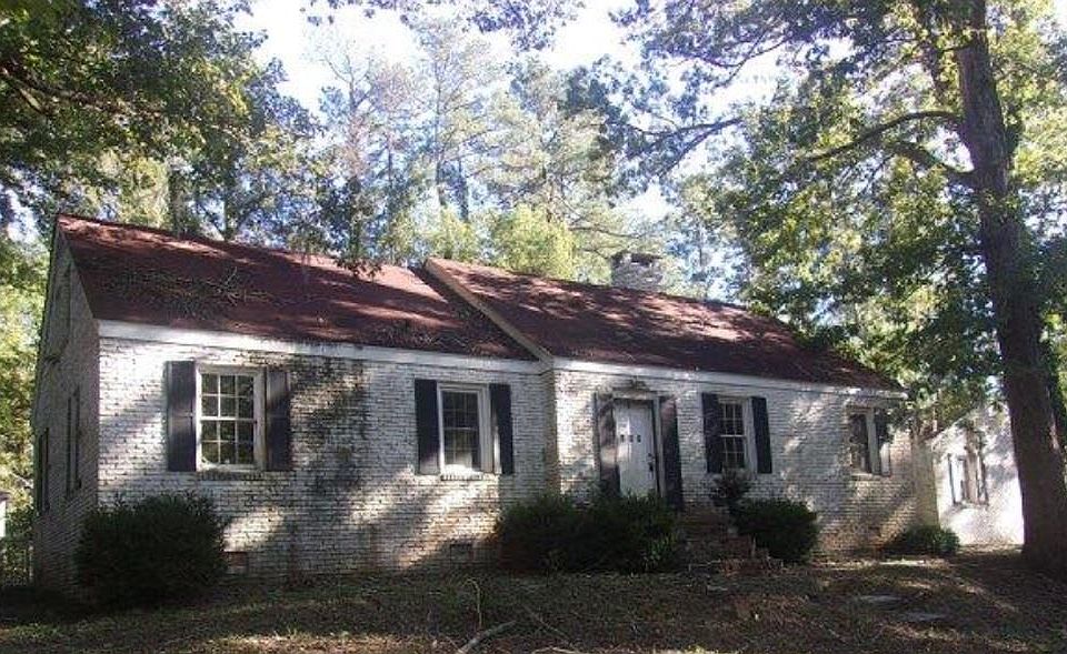 1st image of 305 Brookside Dr