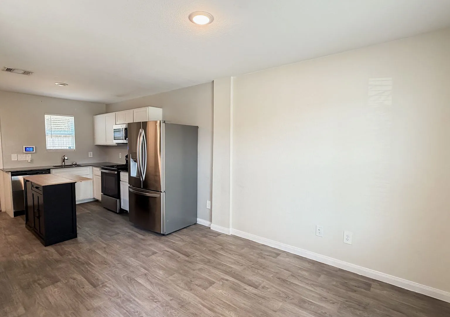 Affordable Conroe Rental Home with Practical Living Space — Photo 3