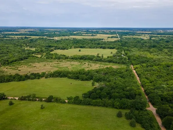 4 N 3800th Rd, Okemah, OK 74859