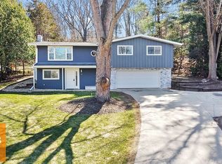 32 Appleby Cir, Mazomanie, WI 53560