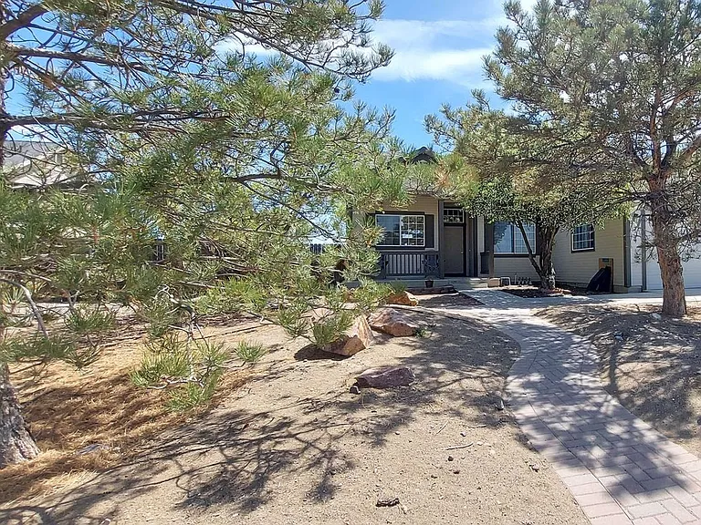 109 Sario Dr — Photo 1